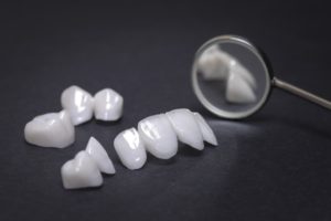 انواع زراعة الأسنان